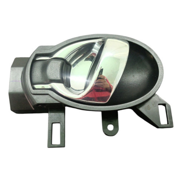 Maçaneta Puxador Interno Porta Diant Esquerda Nissan Versa Dianteira