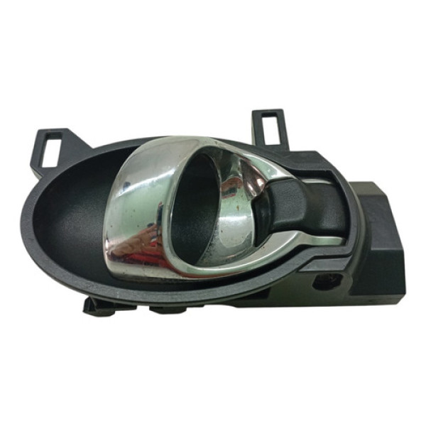 Maçaneta Puxador Interno Porta Diant Direita Nissan Versa Traseira