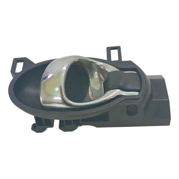 Maçaneta Interna Porta Traseira Esquerda Nissan Versa 2016 Cromado Traseira