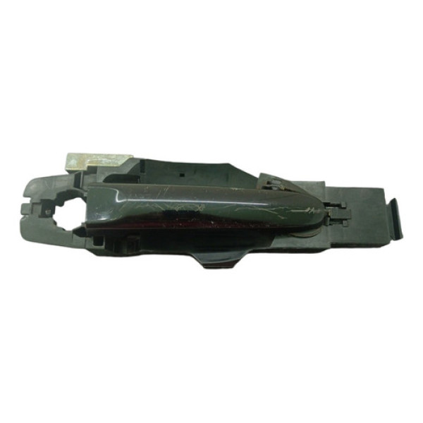 Maçaneta Externa Dianteira Direita Nissan Versa 2016