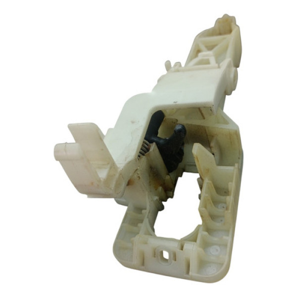 Suporte Maçaneta Dianteira Esquerda Hyundai I30 2012 Dianteira