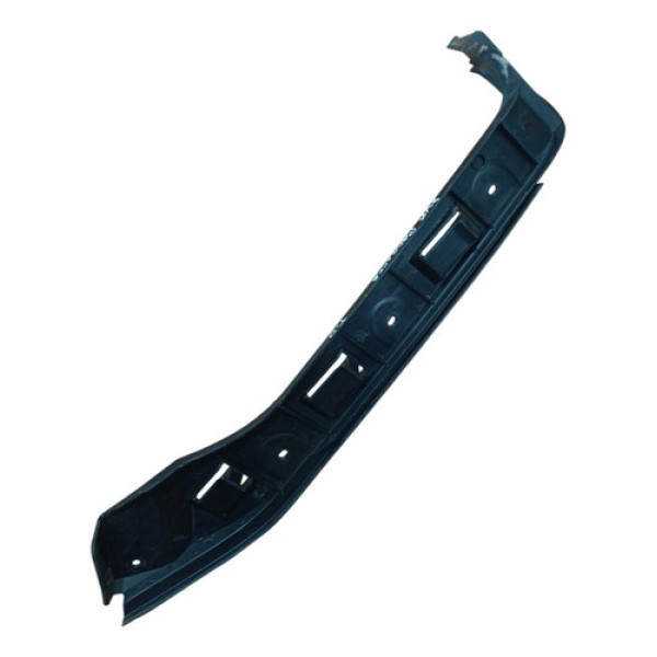 Guia Para-choque Traseiro Vw Polo Sedan Lado Direito 2004