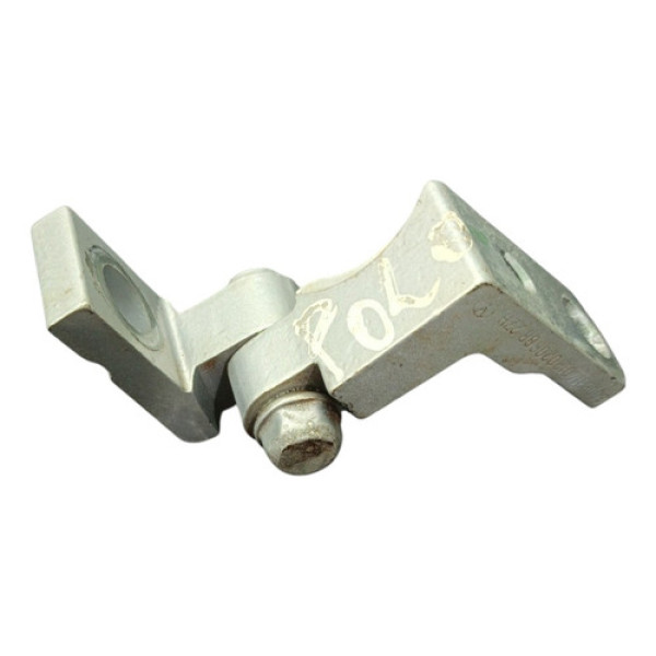 Dobradiça Dianteira Esquerda Vw Polo 2004