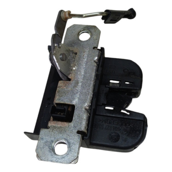 Fechadura Tampa Traseiro Porta Malas Vw Golf 2012